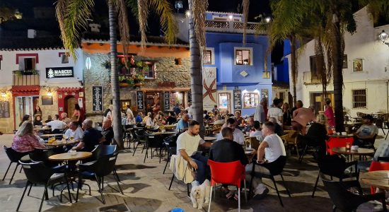 Plaza San Antonio – attraktiver Platz im alten Fischerviertel